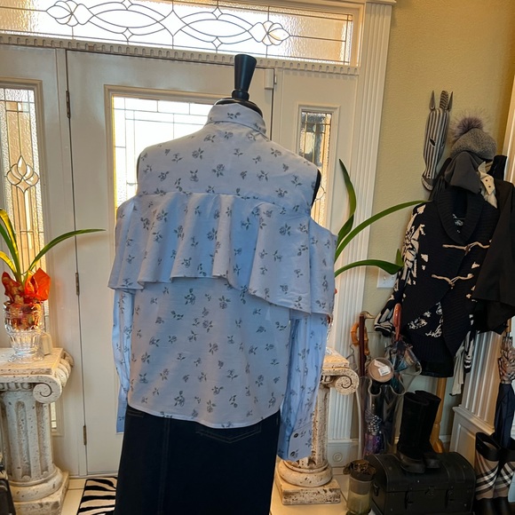 Ladies cold shoulder floral light blue long sleeve shirt - Picture 6 of 11